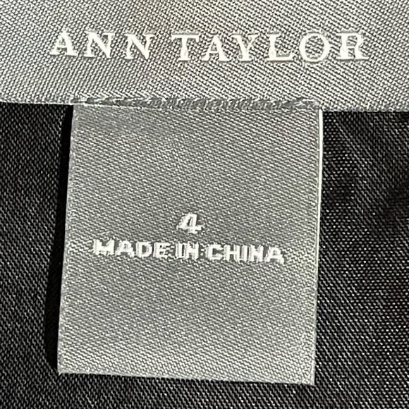 ANN TAYLOR Women 96% Wool Seasonless Pencil Skirt Ruffle Trim Plaids Size 4 - Picture 4 of 6